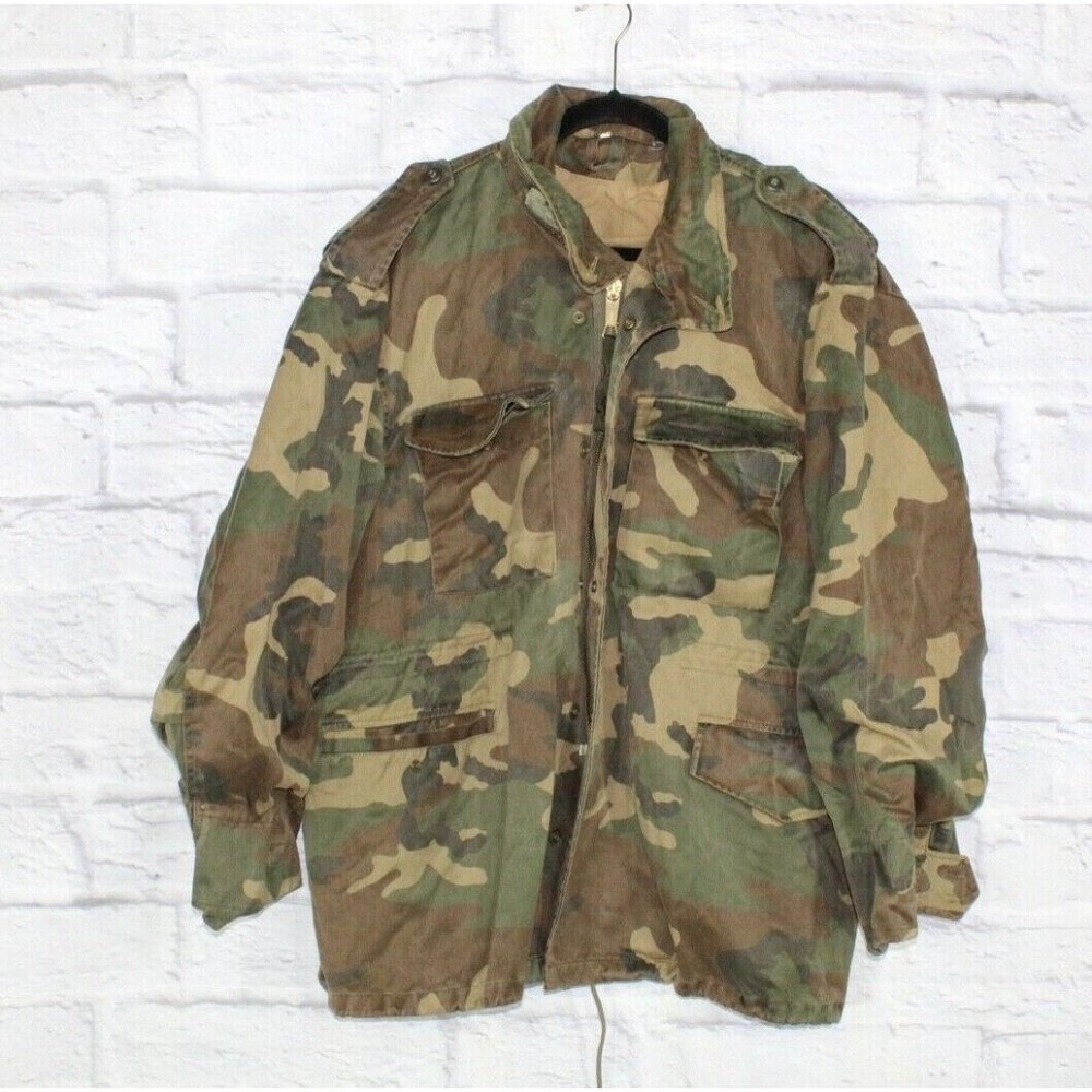 US Army Men's Camouflage Cotton Full Zip Cold Weather Field Coat Jacket Size M - Picture 1 of 8